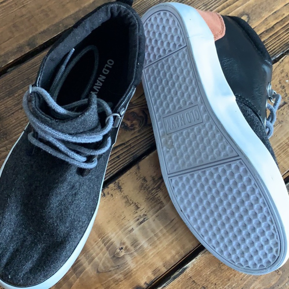 Old navy boys shoes worn once for photos.